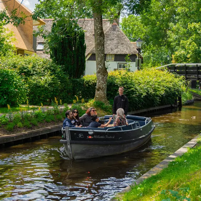 Sloep met Schipper
